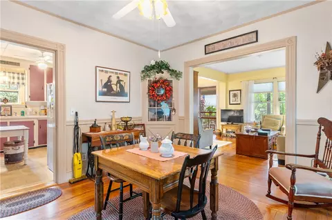 65 Spruce St, Warwick, RI 02886 photo 21