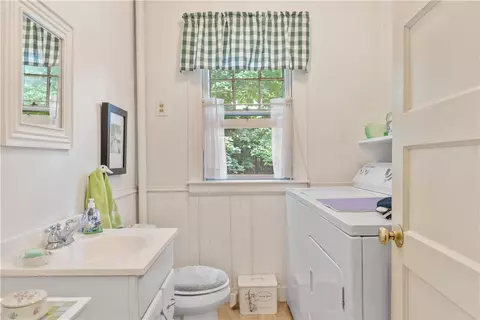 65 Spruce St, Warwick, RI 02886 photo 19