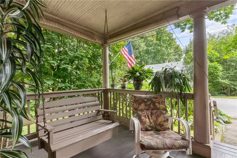 65 Spruce St, Warwick, RI 02886 photo 6