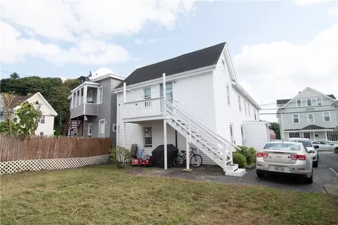 65 Pleasant St, Westerly, RI 02891 photo 6