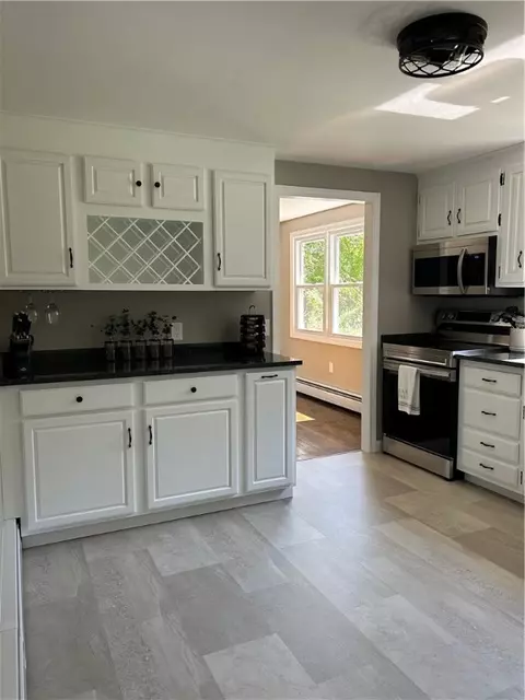 187 Post Rd, Westerly, RI 02891 photo 21