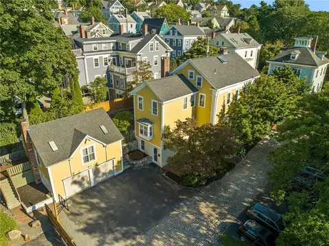 16 Halsey St, Providence, RI 02906