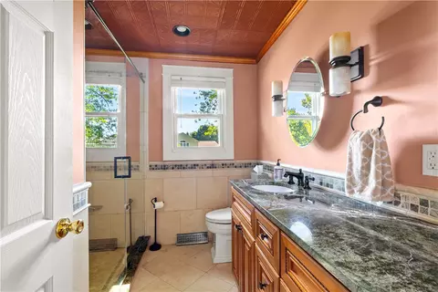 Bath - 110 Brook Spring Dr, Warwick, RI 02889 photo 1 of 3