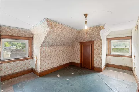 Bedroom - 470 Cass Ave, Woonsocket, RI 02895 photo 5 of 6