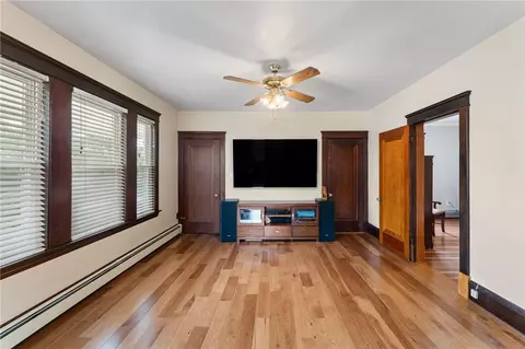 Living - 470 Cass Ave, Woonsocket, RI 02895 photo 7 of 10