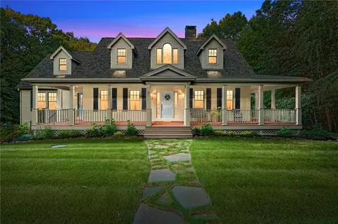 9 Stone Ridge Dr, North Smithfield, RI 02896