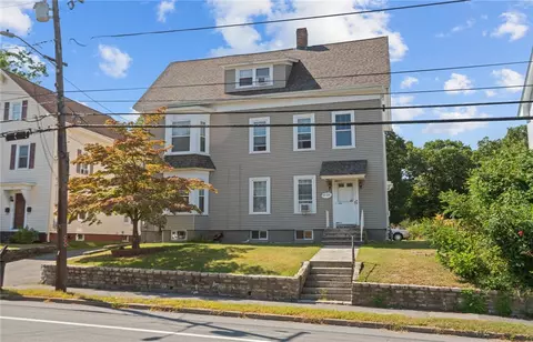 1126 Smithfield Ave, Lincoln, RI 02865