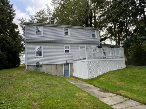 Exterior - 36 Colonial Rd, Bristol, RI 02809 photo 3 of 4