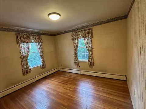 Bedroom - 36 Colonial Rd, Bristol, RI 02809 photo 1 of 9