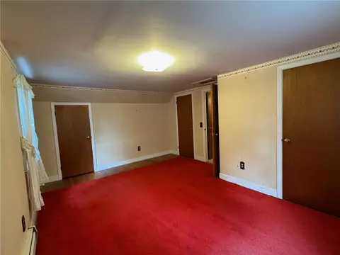 Bedroom - 36 Colonial Rd, Bristol, RI 02809 photo 6 of 9