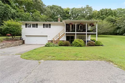 60 North Rd, Hopkinton, RI 02833