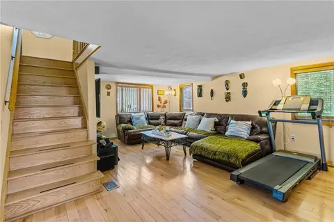 430 Beach Ave, Warwick, RI 02889 photo 29