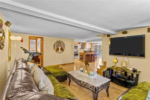 430 Beach Ave, Warwick, RI 02889 photo 24