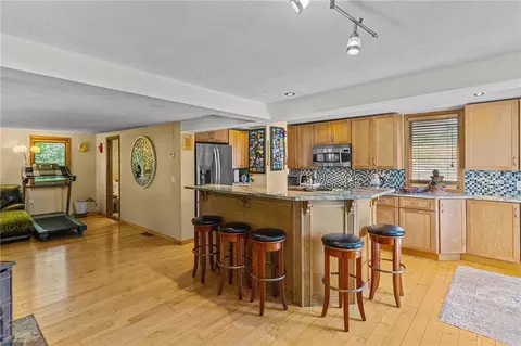 430 Beach Ave, Warwick, RI 02889 photo 20