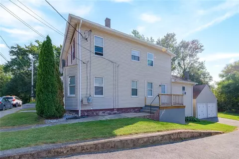 33 Matteson Ave, West Warwick, RI 02893