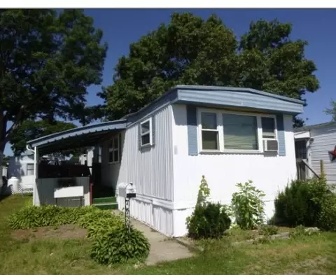 29 Lowell Ave, Pawtucket, RI 02861