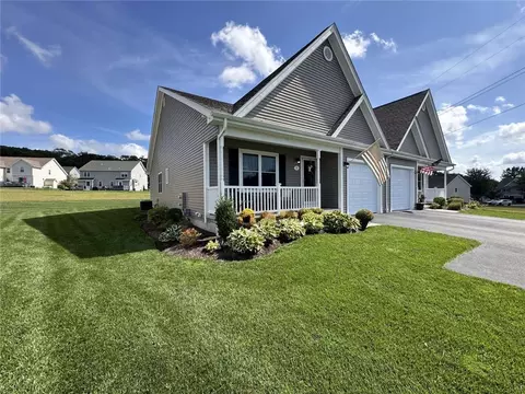 9 Mill Stream Dr, Cumberland, RI 02864