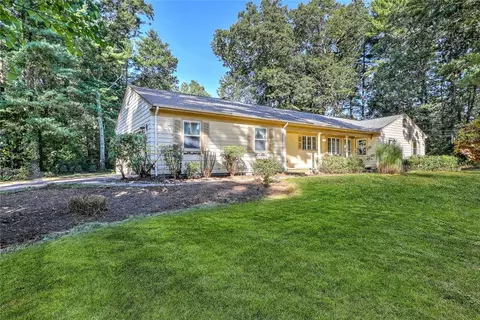 22 Louis F Luther Dr, Cumberland, RI 02864
