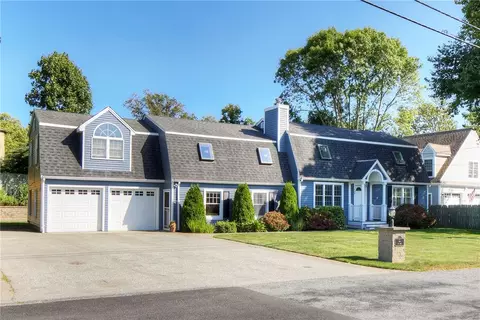 120 Carroll Ave, Newport, RI 02840