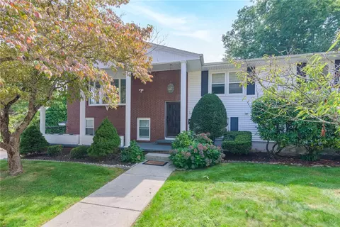 102 Hillside Dr, North Providence, RI 02911