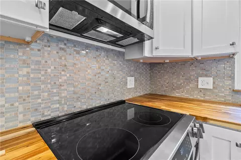 Kitchen - 166 Black Plain Rd, Exeter, RI 02822 photo 2 of 5