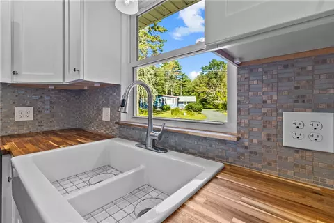 Kitchen - 166 Black Plain Rd, Exeter, RI 02822 photo 3 of 5