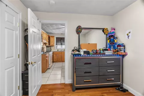 47 Harris St, Pawtucket, RI 02861 photo 24