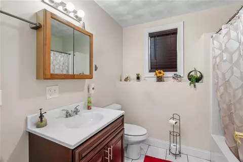 47 Harris St, Pawtucket, RI 02861 photo 26