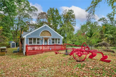 51 Day Rd, Cumberland, RI 02864