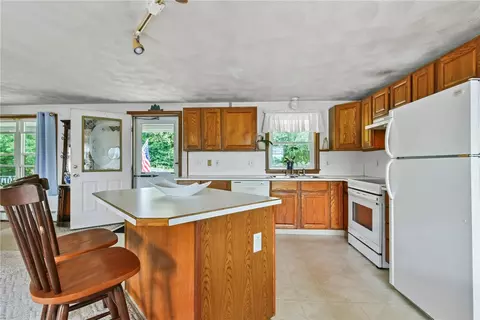 70 Lori Ln, Coventry, RI 02816 photo 27