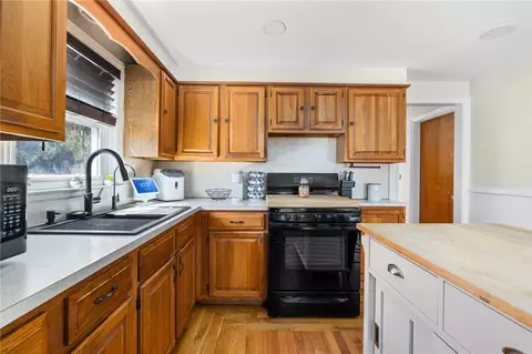 44 Long St, Warwick, RI 02886 photo 10