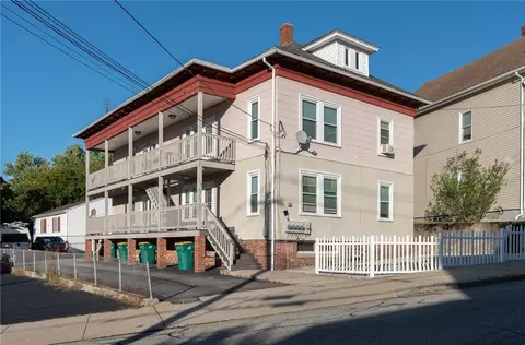 156 Logee St, Woonsocket, RI 02895