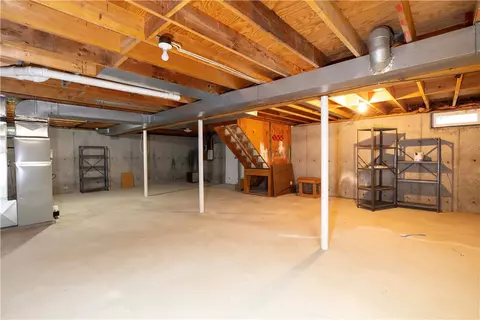400 Commonwealth Ave #8, Warwick, RI 02886 photo 27