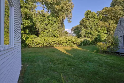 400 Commonwealth Ave #8, Warwick, RI 02886 photo 34