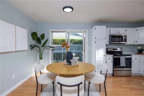 400 Commonwealth Ave #8, Warwick, RI 02886 photo 8