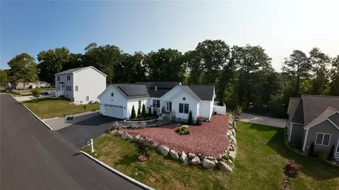 456 Lucille St, Woonsocket, RI 02895