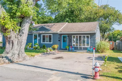 39 Michael Dr, Warwick, RI 02889 photo 3