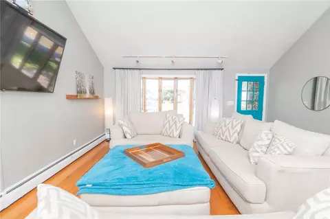 39 Michael Dr, Warwick, RI 02889 photo 9