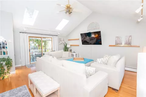 39 Michael Dr, Warwick, RI 02889 photo 6