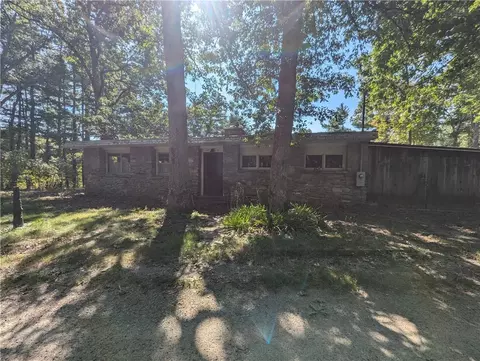 9 Biscuit Hill Rd, Foster, RI 02825