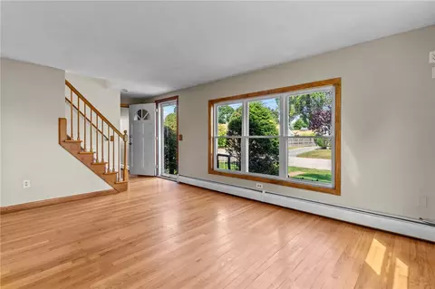 72 Natick Ave, Warwick, RI 02886 photo 18