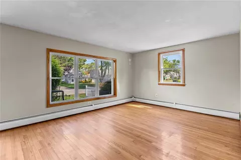 72 Natick Ave, Warwick, RI 02886 photo 19