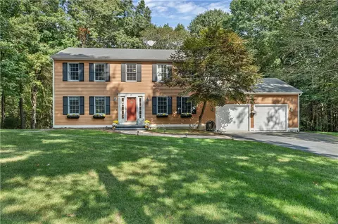 26 Catherine Wright Ct, West Greenwich, RI 02817