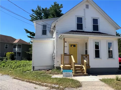 339 Vose St, Woonsocket, RI 02895