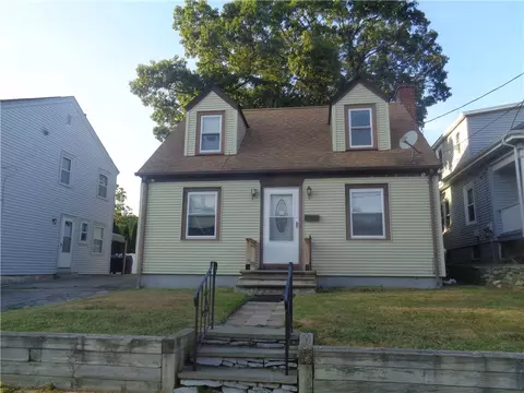 115 Chestnut Ave, Cranston, RI 02920