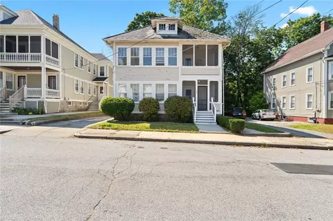 15 Alice Ave, Woonsocket, RI 02895