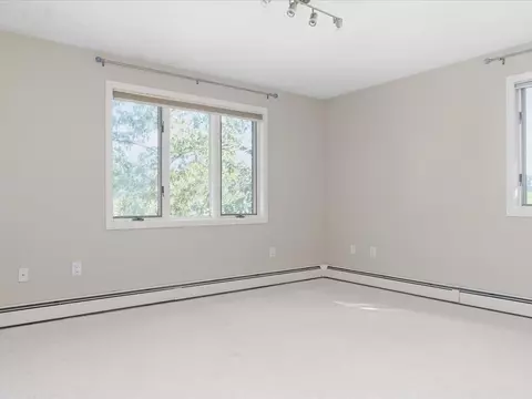 Bedroom - 321 Blue Ridge Rd, Warwick, RI 02886 photo 3 of 3