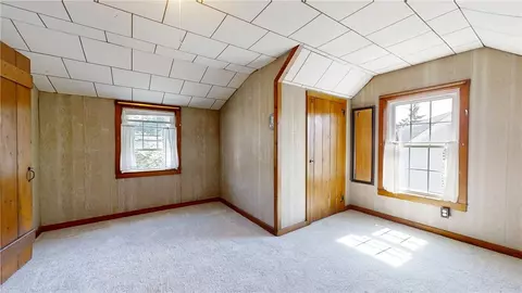 Bedroom - 103 Larkin Ave, Warwick, RI 02886 photo 10 of 12