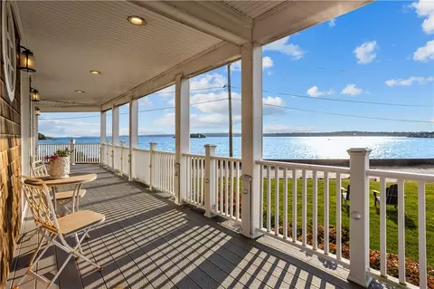 1888 Main Rd, Tiverton, RI 02878