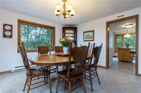 Dining - 7 Wicklow Rd, Westerly, RI 02891 photo 1 of 1